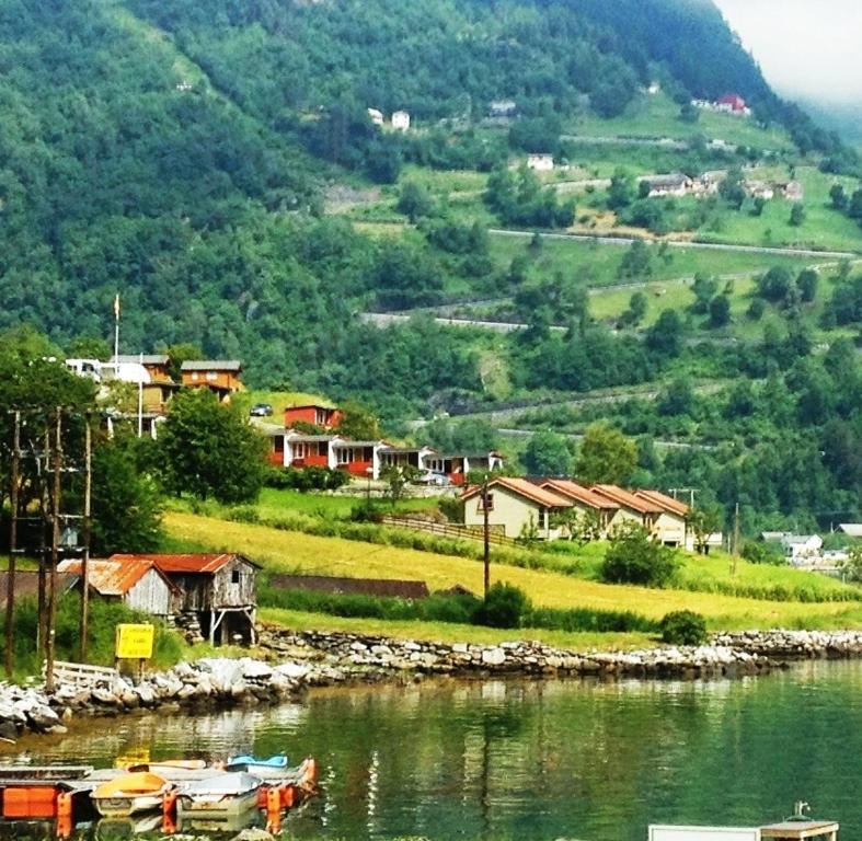 overnatting-i-geiranger-hotell-camping